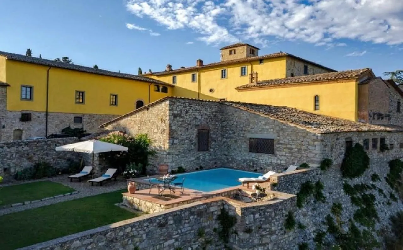 Elegant Villa Wing Of Castello Di Cacchiano By Vacavilla Monti di Sotto 0*,  Italy
